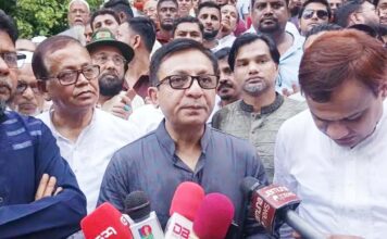 চামড়া সংরক্ষণে বিভাগীয় শহরে হবে আধুনিক স্লটার হাউজ: বাণিজ্যমন্ত্রী